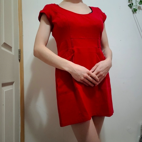 ๐ Dynamite Pocket Dress - Picture 3 of 4